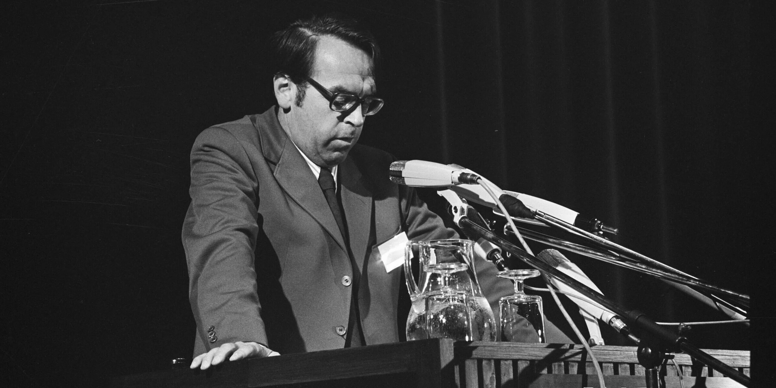 Congres wereldraad van kerken in utrecht, dr moltmann, bestanddeelnr 925 8071